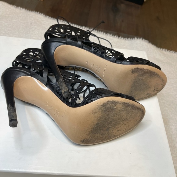 Heels - Picture 5 of 6